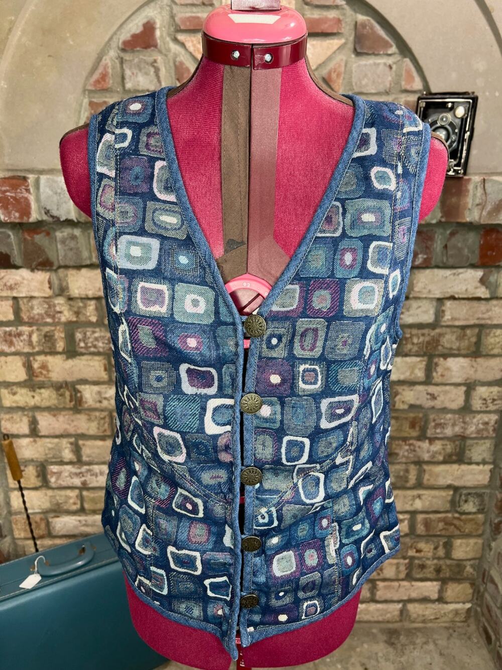 vest jersey textured blue 1980s